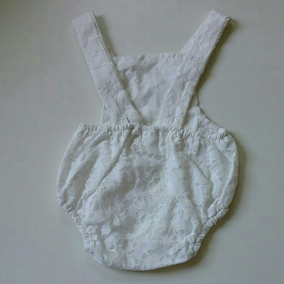 Sado | Darling White Lace Romper | 0-3 Months - Picture 8 of 9